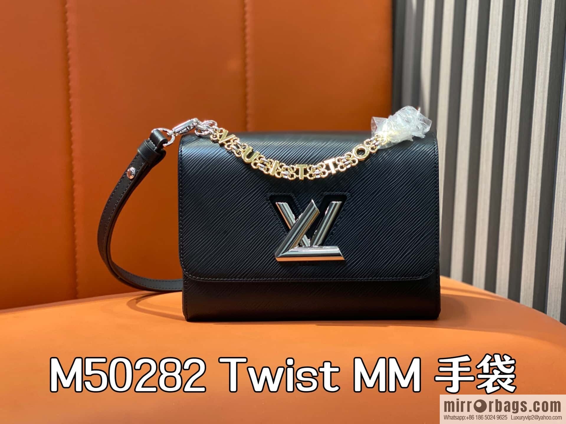 [Boutique‑grade] M50282 black letters, water ripple chain bag, this Twist MM handbag.