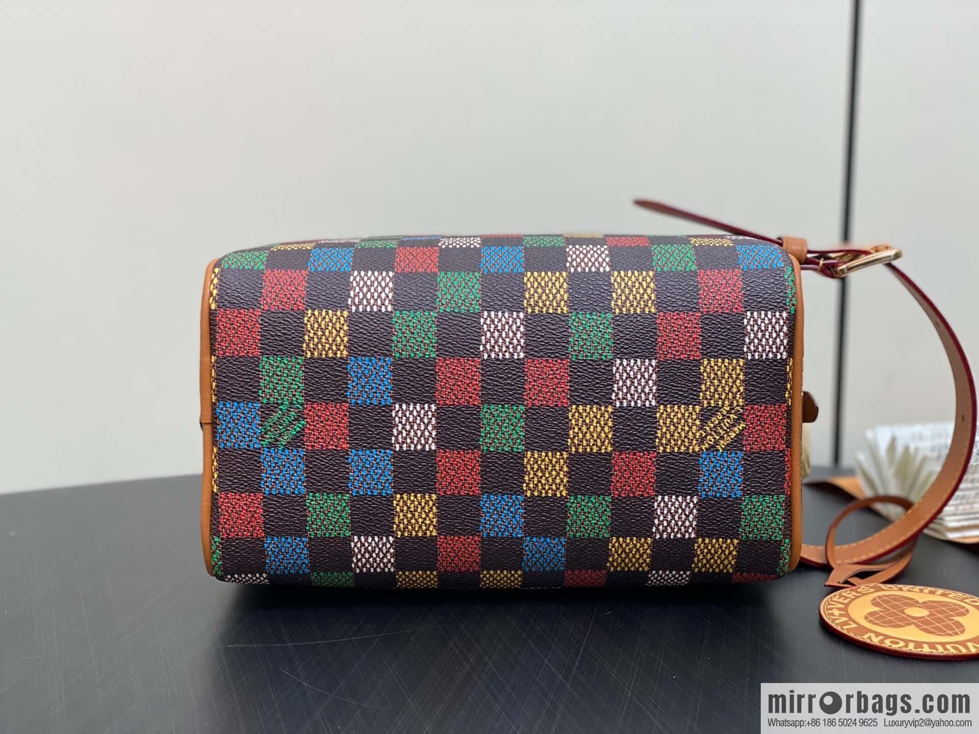 [Boutique‑grade] M00151 cosmetic bag, toilet bag, this Locker Dopp Kit toilet bag.