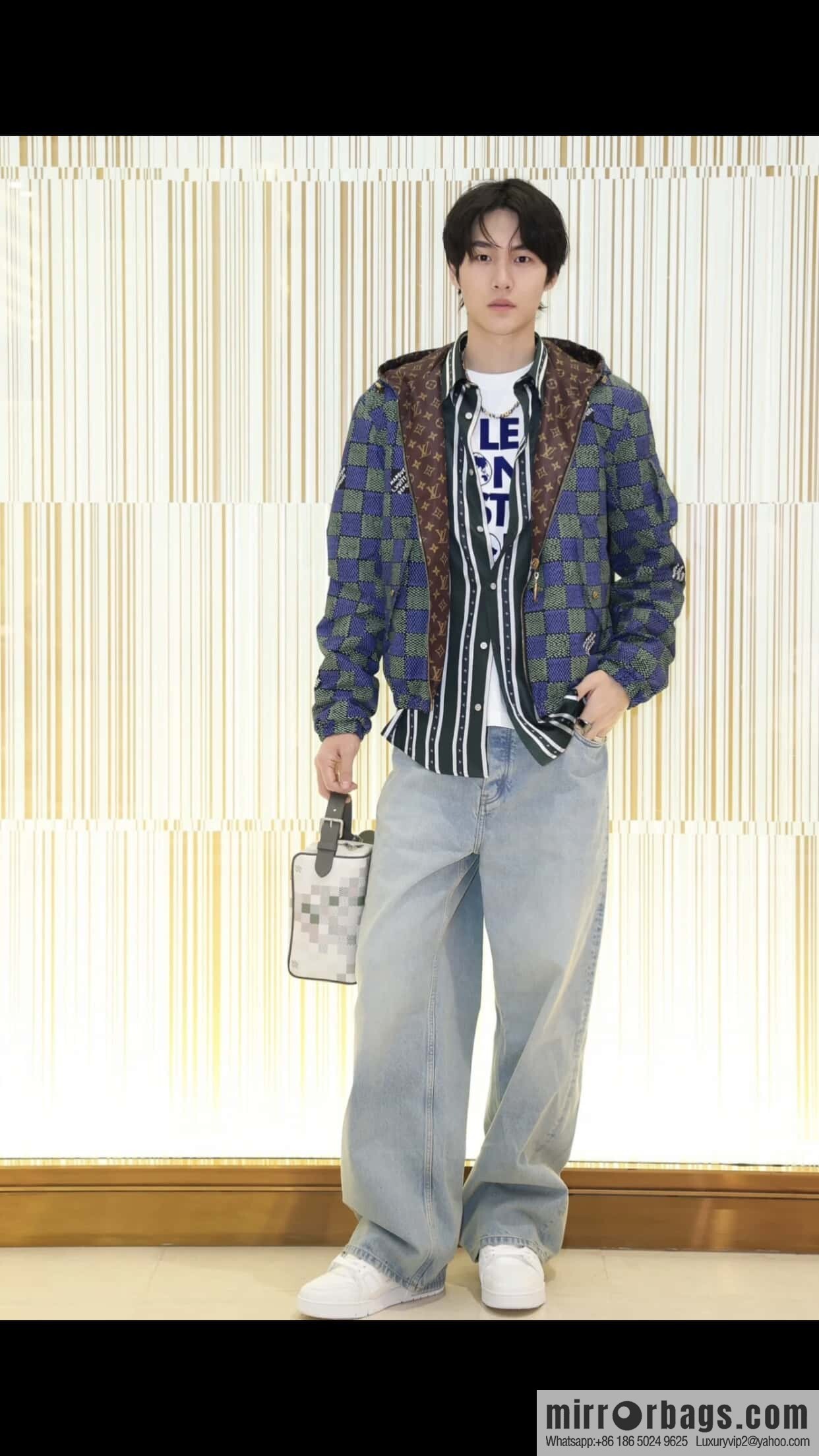 [Boutique‑grade] M00112 cosmetic bag, toilet bag, special model for the Year of the Snake, this Locker Dopp Kit toilet bag.