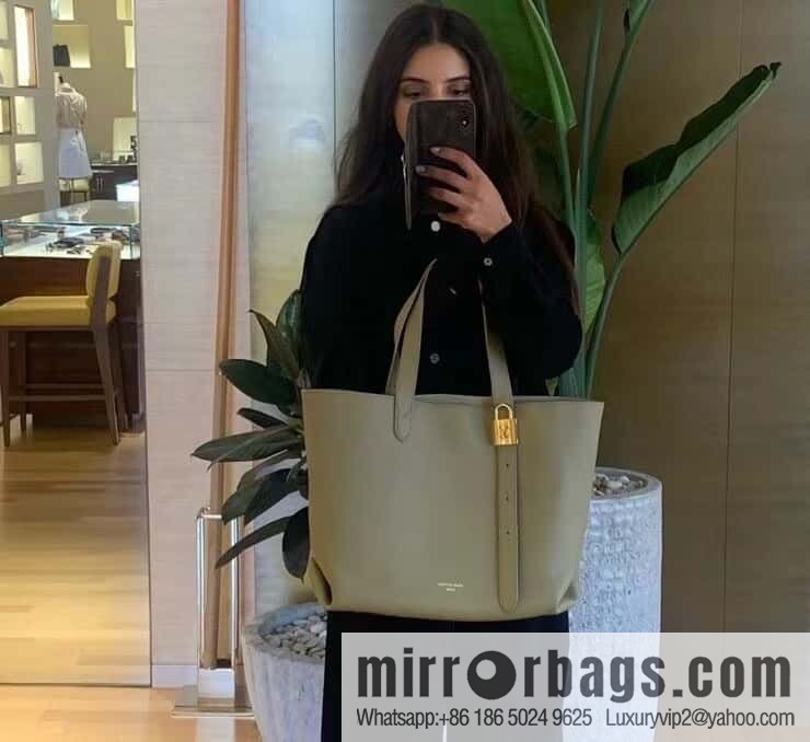 LV M25343 Low Key Cabas MM