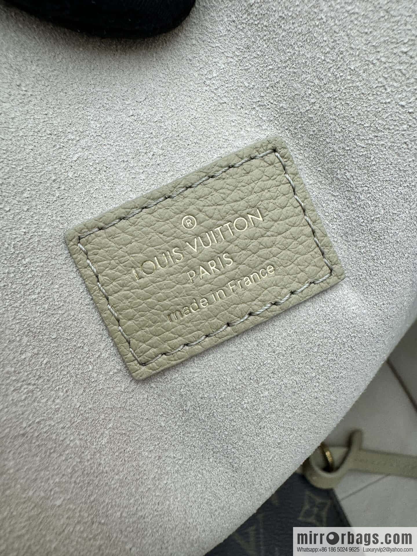 LV M25343 Low Key Cabas MM