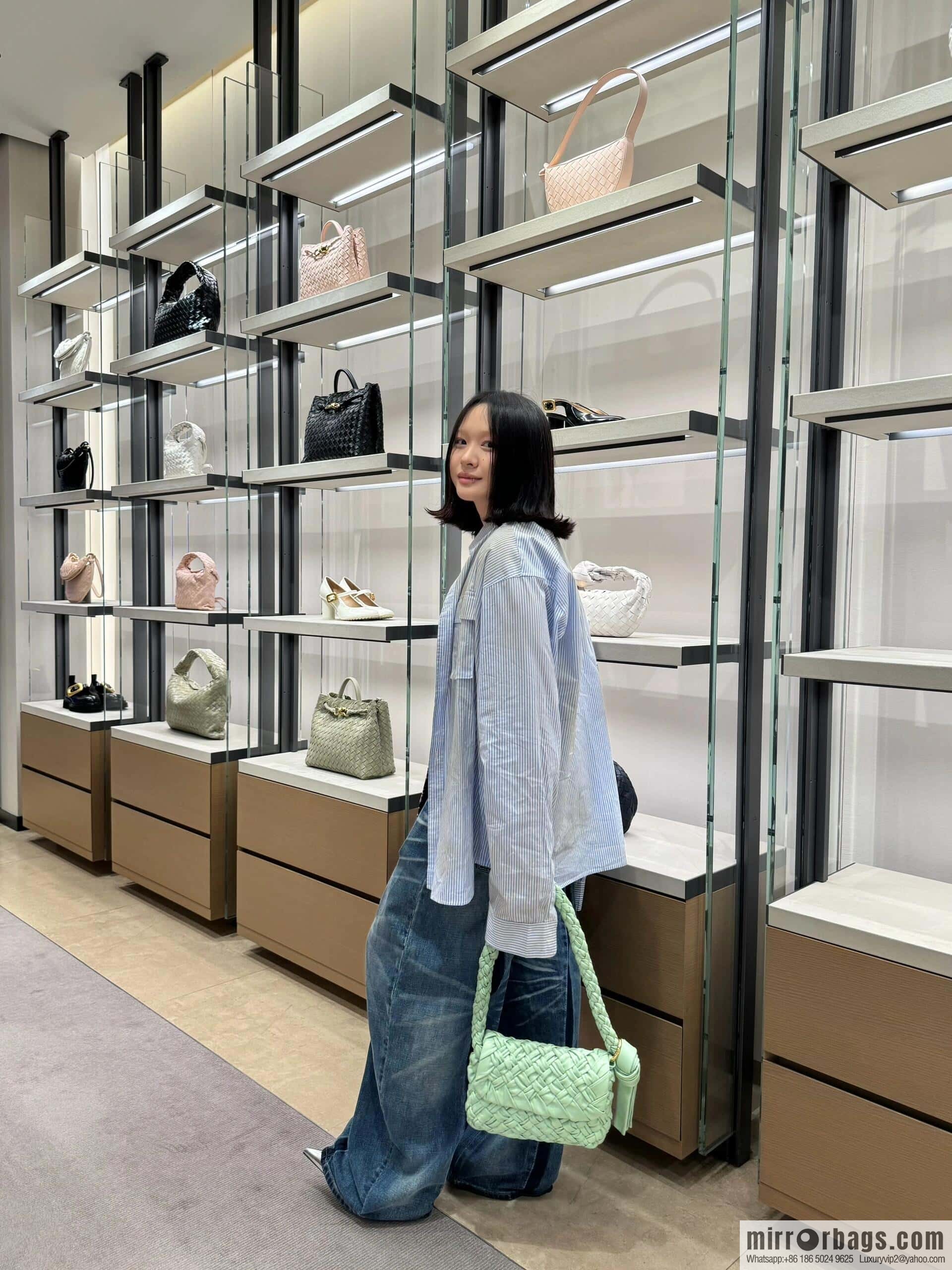 BV Kalimero Citta Handbag 785797 Fresh Mint Green