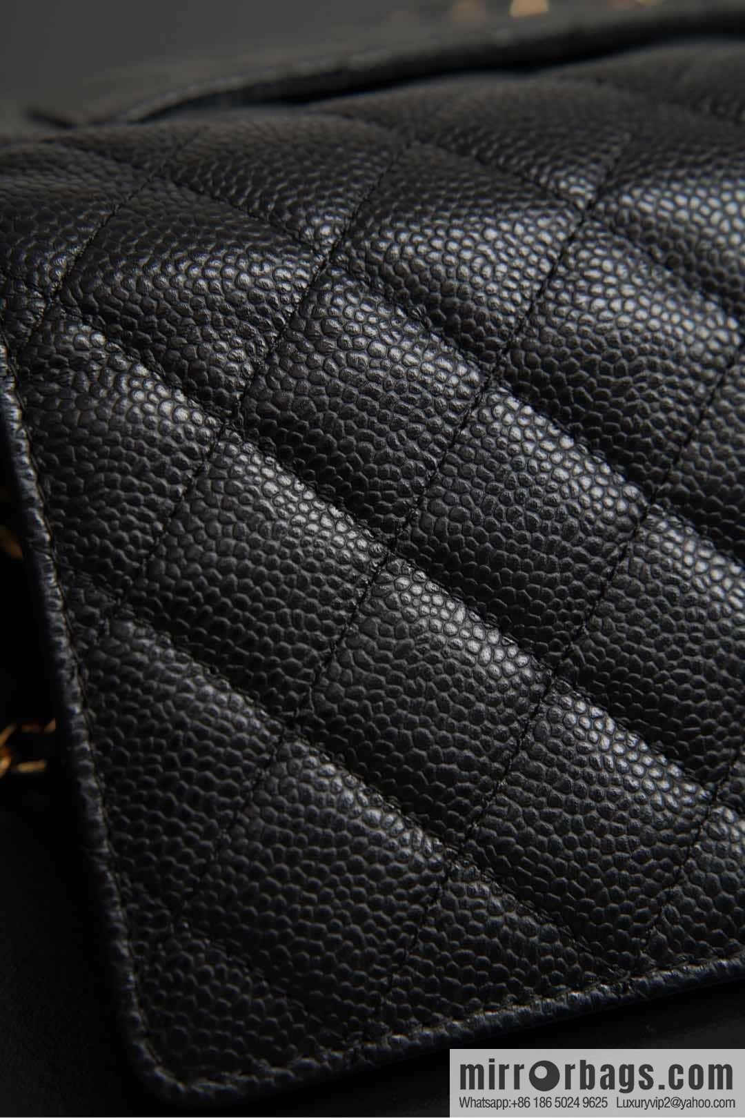 𝐂𝐡𝐚𝐧𝐞𝐥 𝟐𝟒𝐤 𝐰𝐨𝐜 fortune bag (button version) black cow gold 🖤 AP4241