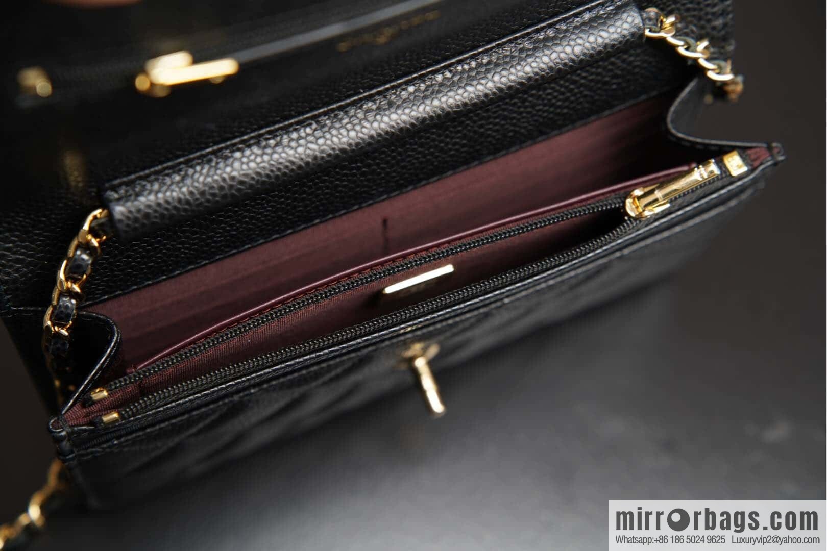 𝐂𝐡𝐚𝐧𝐞𝐥 𝟐𝟒𝐤 𝐰𝐨𝐜 fortune bag (button version) black cow gold 🖤 AP4241