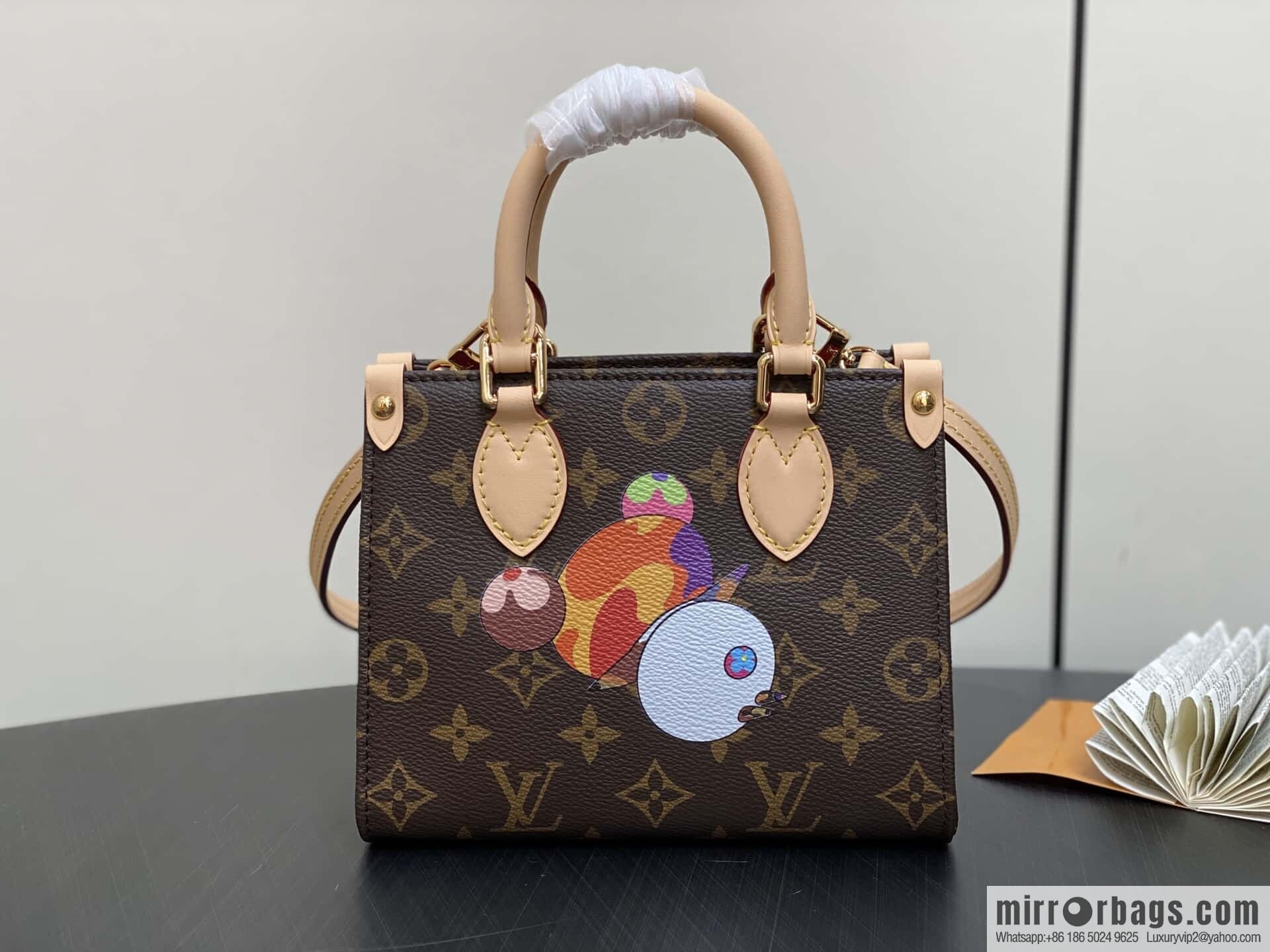 [Boutique‑grade] M13668 presbyopia, panda square bag, variable code chip version LV X TM ONTHEGO BB handbag