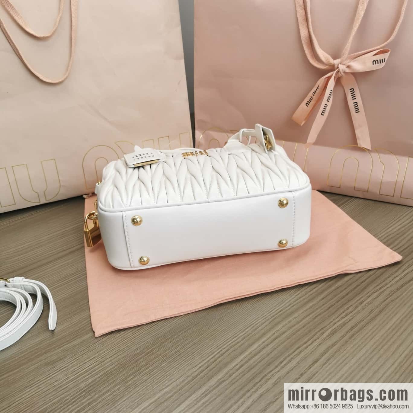 5BB124: MiuMiu's new too pretty bowling handbag, white Arcadie Matelassé soft sheepskin handbag