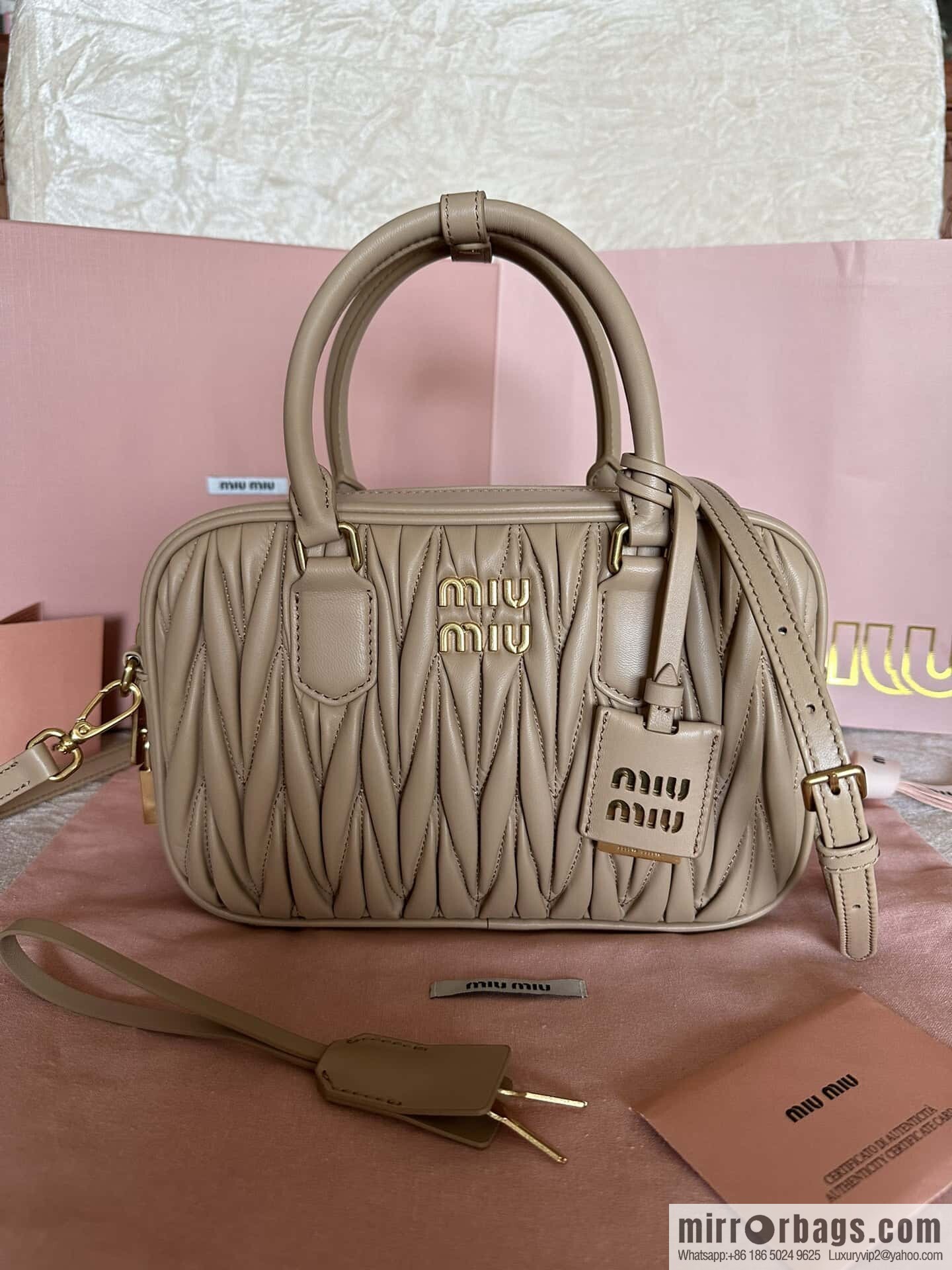 5BB124: MiuMiu's new too pretty bowling handbag, milk tea color Arcadie Matelassé soft sheepskin handbag
