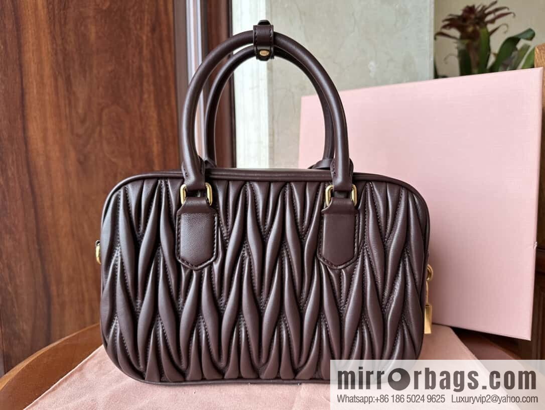 5BB124: MiuMiu's new too pretty bowling handbag, purple Arcadie Matelassé soft sheepskin handbag