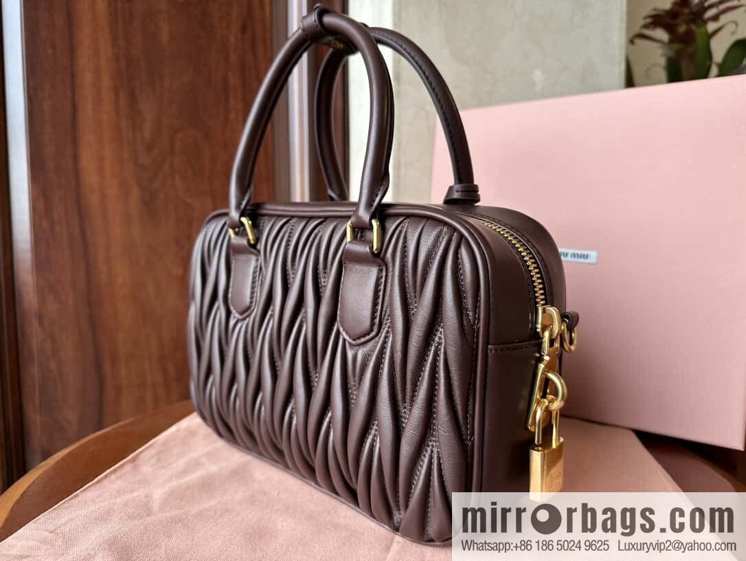 5BB124: MiuMiu's new too pretty bowling handbag, purple Arcadie Matelassé soft sheepskin handbag