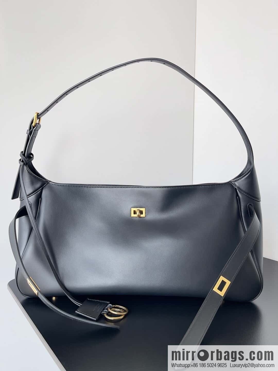 ๐๐๐ฅ๐๐ง๐๐ข๐๐ ๐๐จ๐๐๐จ Bel Air Black Smooth Cow Leather Shoulder Backpack