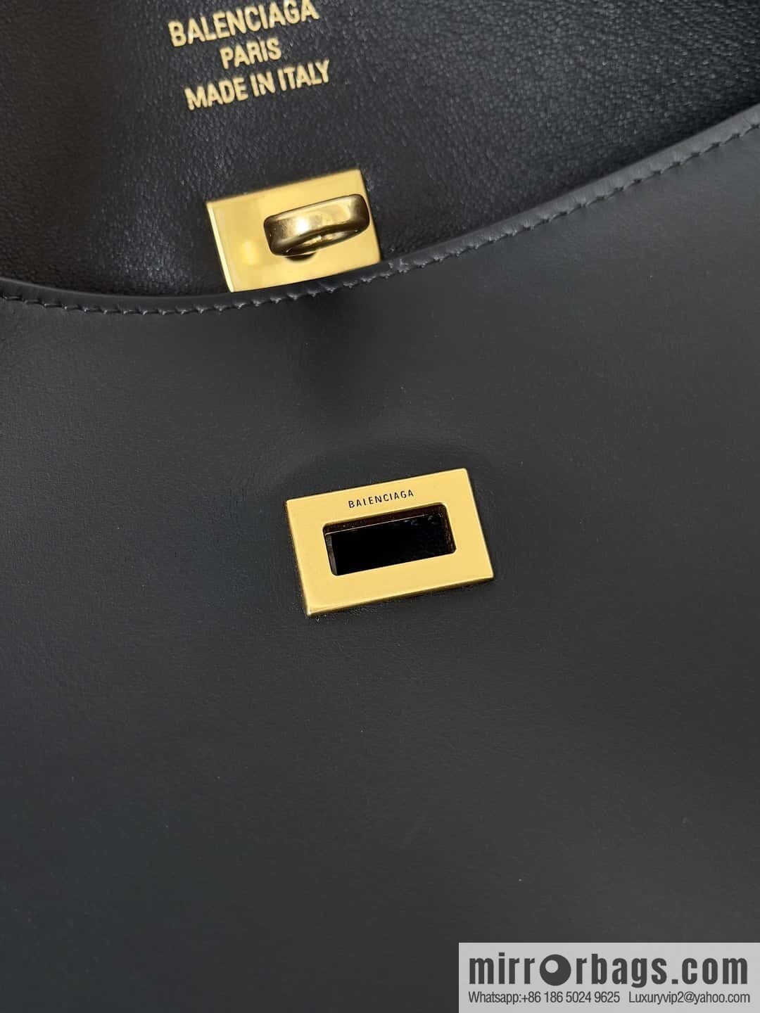 ๐๐๐ฅ๐๐ง๐๐ข๐๐ ๐๐จ๐๐๐จ Bel Air Black Smooth Cow Leather Shoulder Backpack