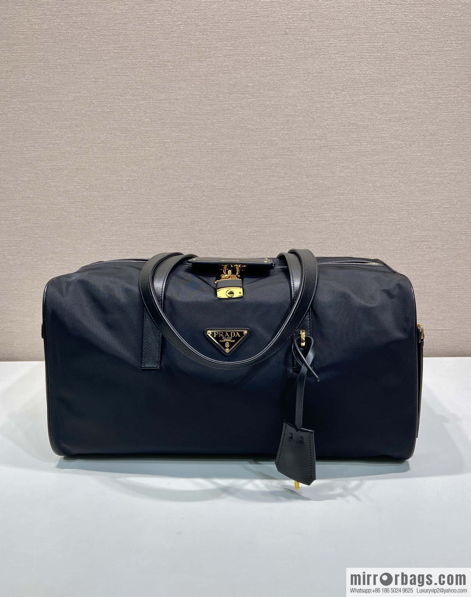 PRADA 🎉 new travel bag 🎉 1BB135🎊🎊