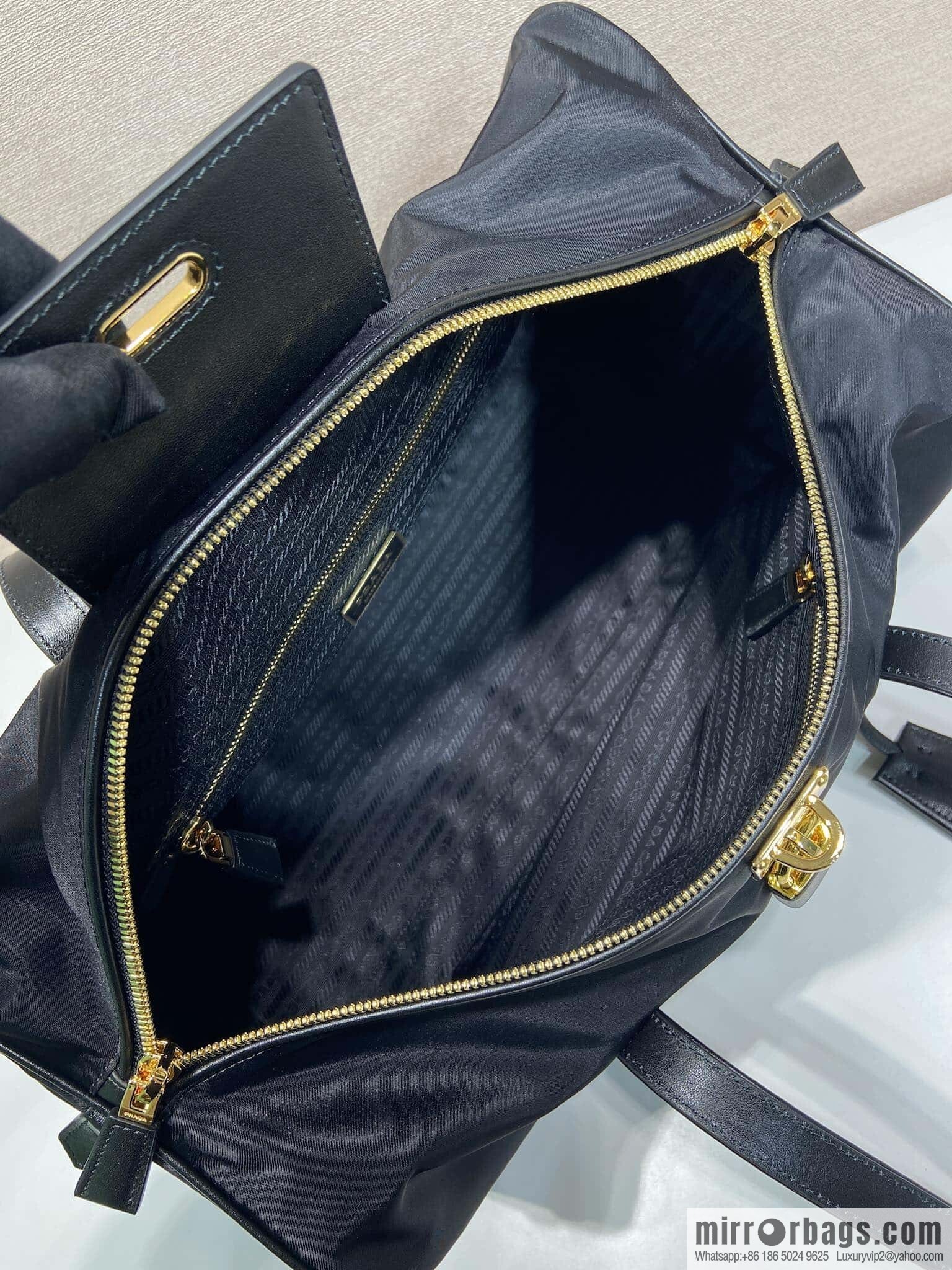 PRADA 🎉 new travel bag 🎉 1BB135🎊🎊