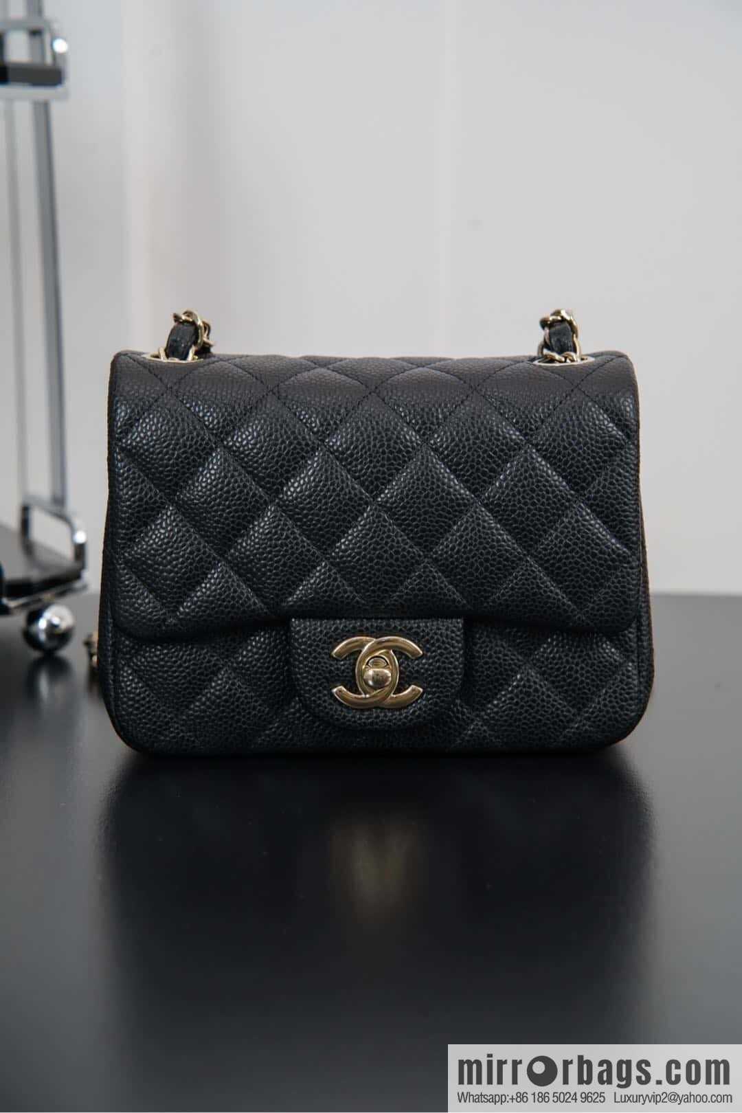 𝗖𝗹𝗮𝘀𝘀𝗶𝗰 𝗙𝗹𝗮𝗽 | genuine skin lychee pattern, Fatty Fang, black gold 🖤 A01115