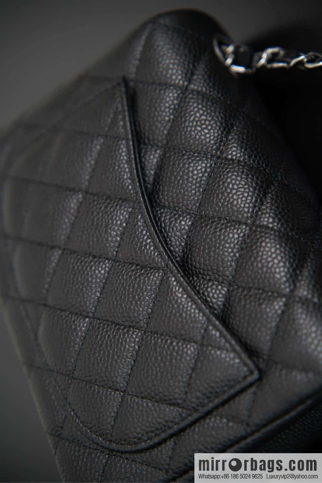 ℂ𝔽 𝗖𝗹𝗮𝘀𝘀𝗶𝗰 𝗙𝗹𝗮𝗽 | genuine leather lychee pattern, Fatty Fang, black silver 🖤 A01115