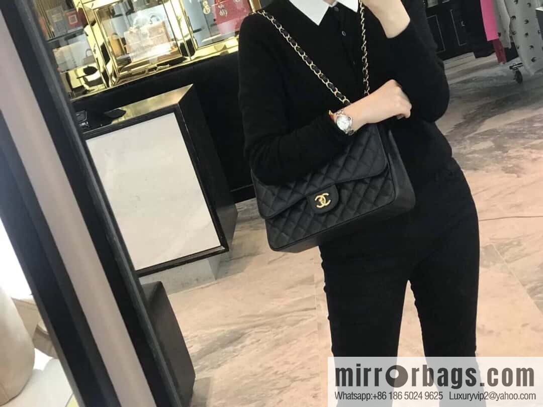 ℂ𝔽 𝗖𝗹𝗮𝘀𝘀𝗶𝗰 𝗙𝗹𝗮𝗽 𝐉𝐮𝐦𝐛𝐨 | genuine skin, caviar, black gold A58600