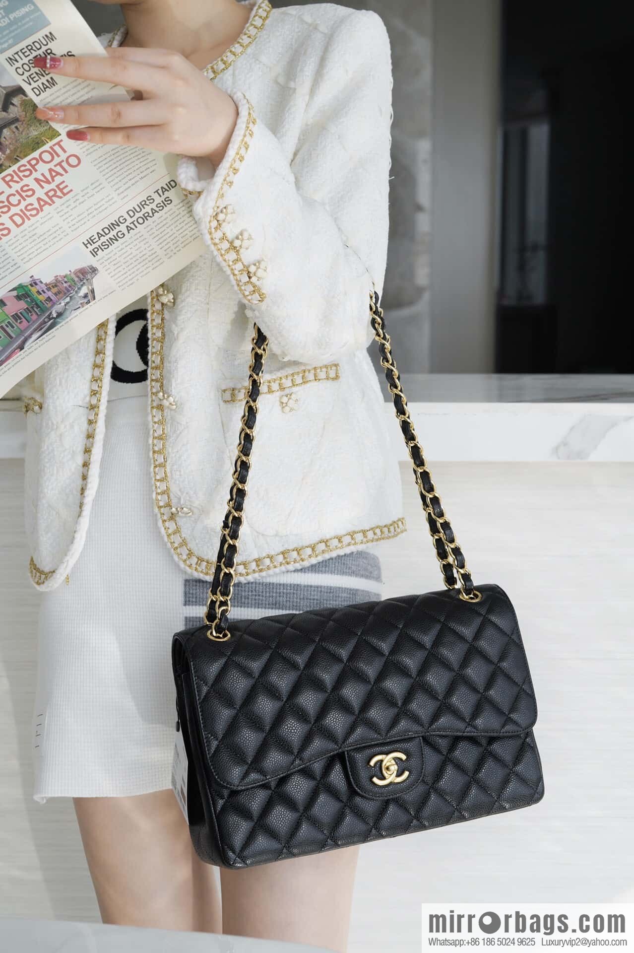 ℂ𝔽 𝗖𝗹𝗮𝘀𝘀𝗶𝗰 𝗙𝗹𝗮𝗽 𝐉𝐮𝐦𝐛𝐨 | genuine skin, caviar, black gold A58600