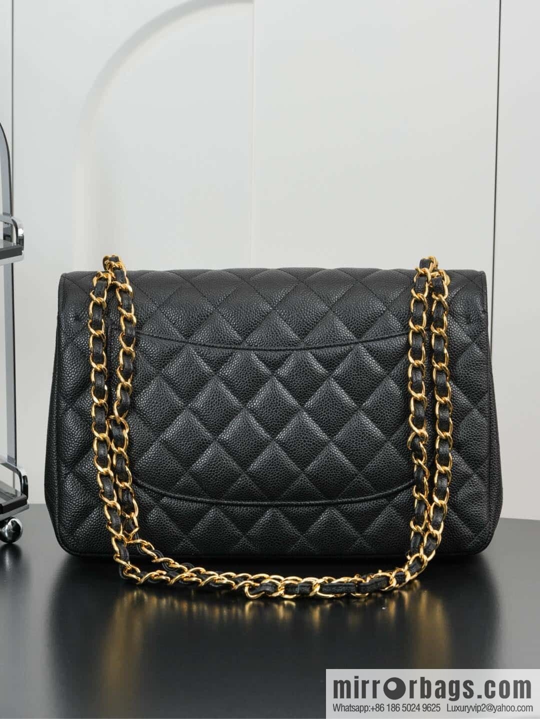 ℂ𝔽 𝗖𝗹𝗮𝘀𝘀𝗶𝗰 𝗙𝗹𝗮𝗽 𝐉𝐮𝐦𝐛𝐨 | genuine skin, caviar, black gold A58600