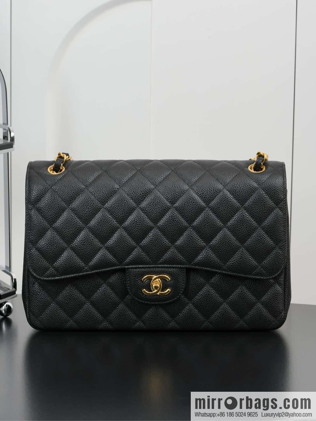 ℂ𝔽 𝗖𝗹𝗮𝘀𝘀𝗶𝗰 𝗙𝗹𝗮𝗽 𝐉𝐮𝐦𝐛𝐨 | genuine skin, caviar, black gold A58600