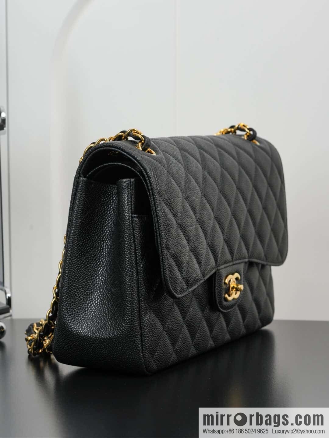 ℂ𝔽 𝗖𝗹𝗮𝘀𝘀𝗶𝗰 𝗙𝗹𝗮𝗽 𝐉𝐮𝐦𝐛𝐨 | genuine skin, caviar, black gold A58600