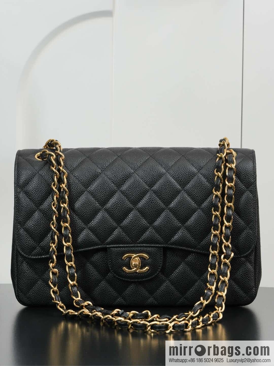 ℂ𝔽 𝗖𝗹𝗮𝘀𝘀𝗶𝗰 𝗙𝗹𝗮𝗽 𝐉𝐮𝐦𝐛𝐨 | genuine skin, caviar, black gold A58600
