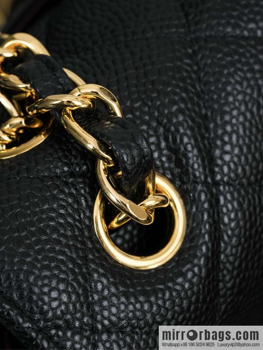 ℂ𝔽 𝗖𝗹𝗮𝘀𝘀𝗶𝗰 𝗙𝗹𝗮𝗽 𝐉𝐮𝐦𝐛𝐨 | genuine skin, caviar, black gold A58600