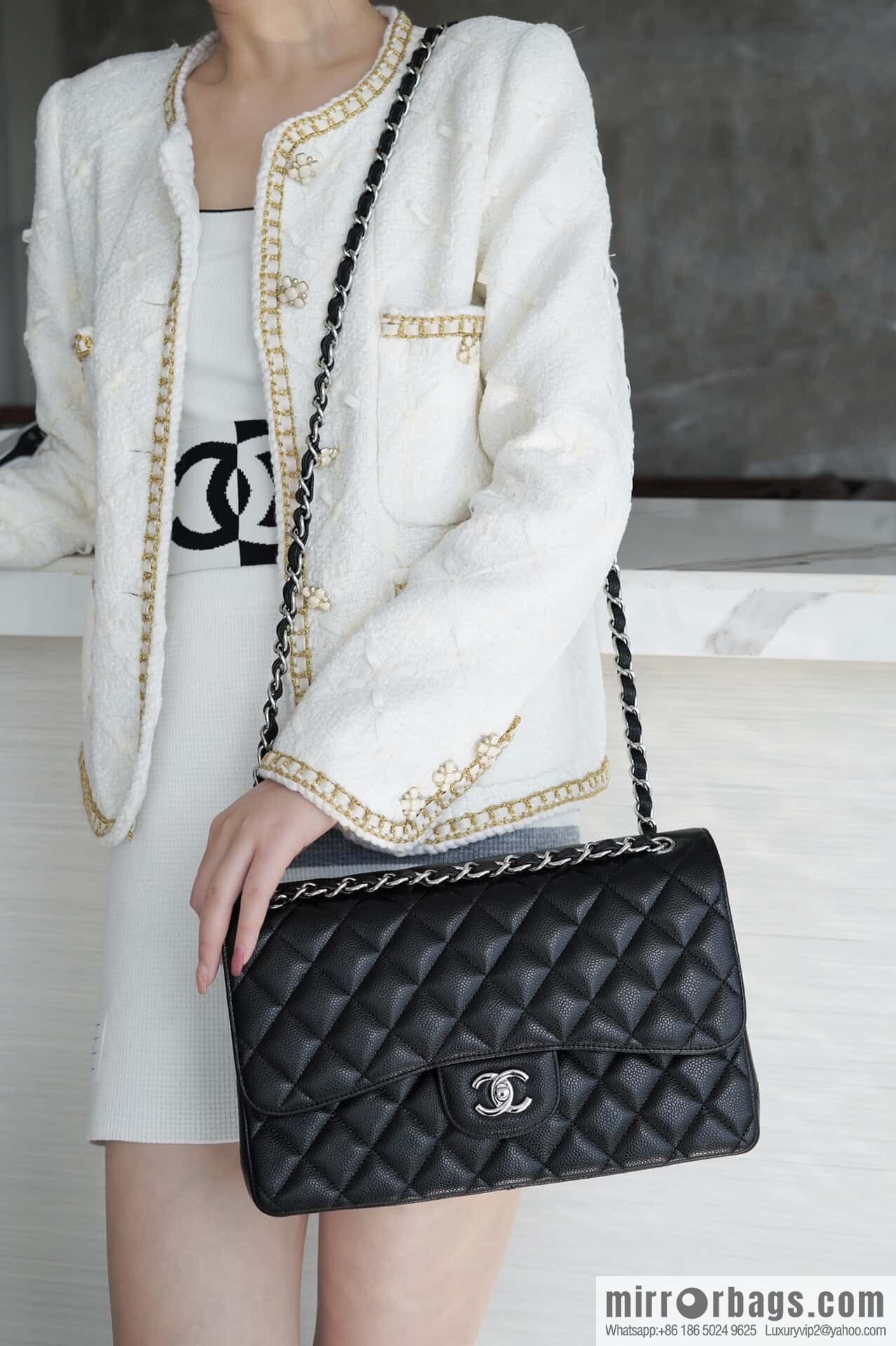 โ๐ฝ ๐๐น๐ฎ๐๐๐ถ๐ฐ ๐๐น๐ฎ๐ฝ ๐๐ฎ๐ฆ๐๐จ ๏ฝ genuine leather, caviar, black silver ๐ค A58600