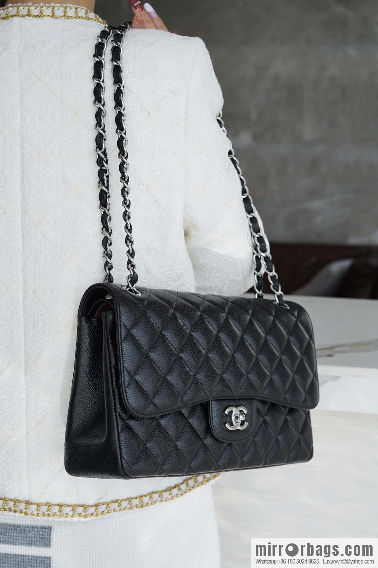 โ๐ฝ ๐๐น๐ฎ๐๐๐ถ๐ฐ ๐๐น๐ฎ๐ฝ ๐๐ฎ๐ฆ๐๐จ ๏ฝ genuine leather, caviar, black silver ๐ค A58600