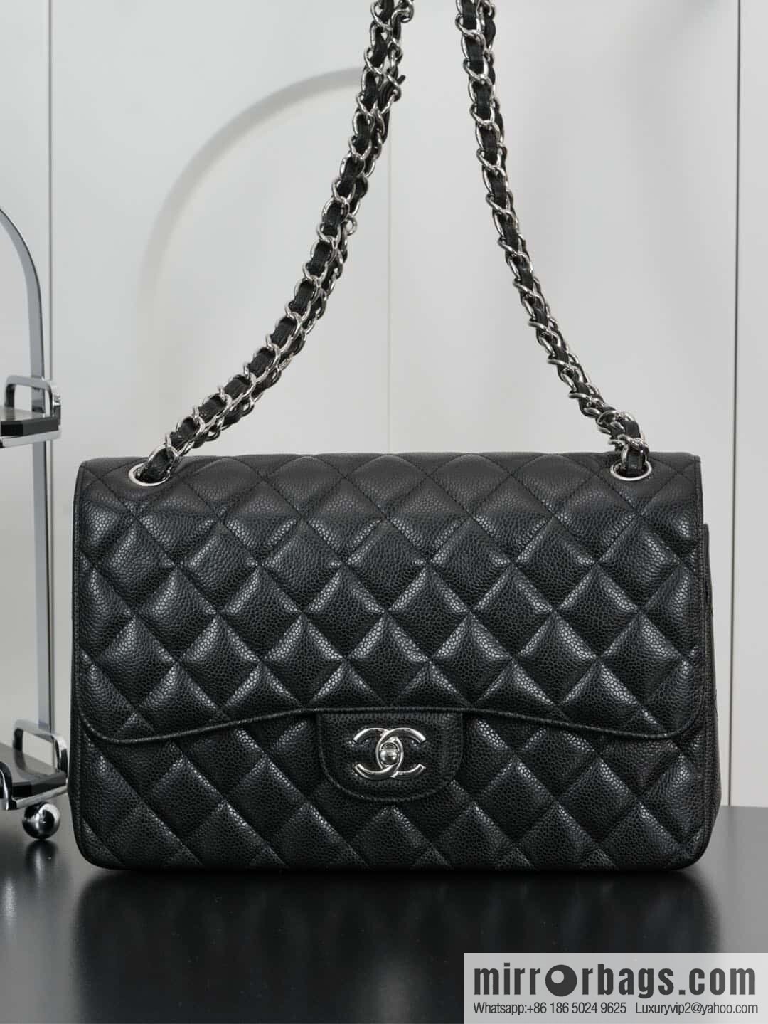 โ๐ฝ ๐๐น๐ฎ๐๐๐ถ๐ฐ ๐๐น๐ฎ๐ฝ ๐๐ฎ๐ฆ๐๐จ ๏ฝ genuine leather, caviar, black silver ๐ค A58600