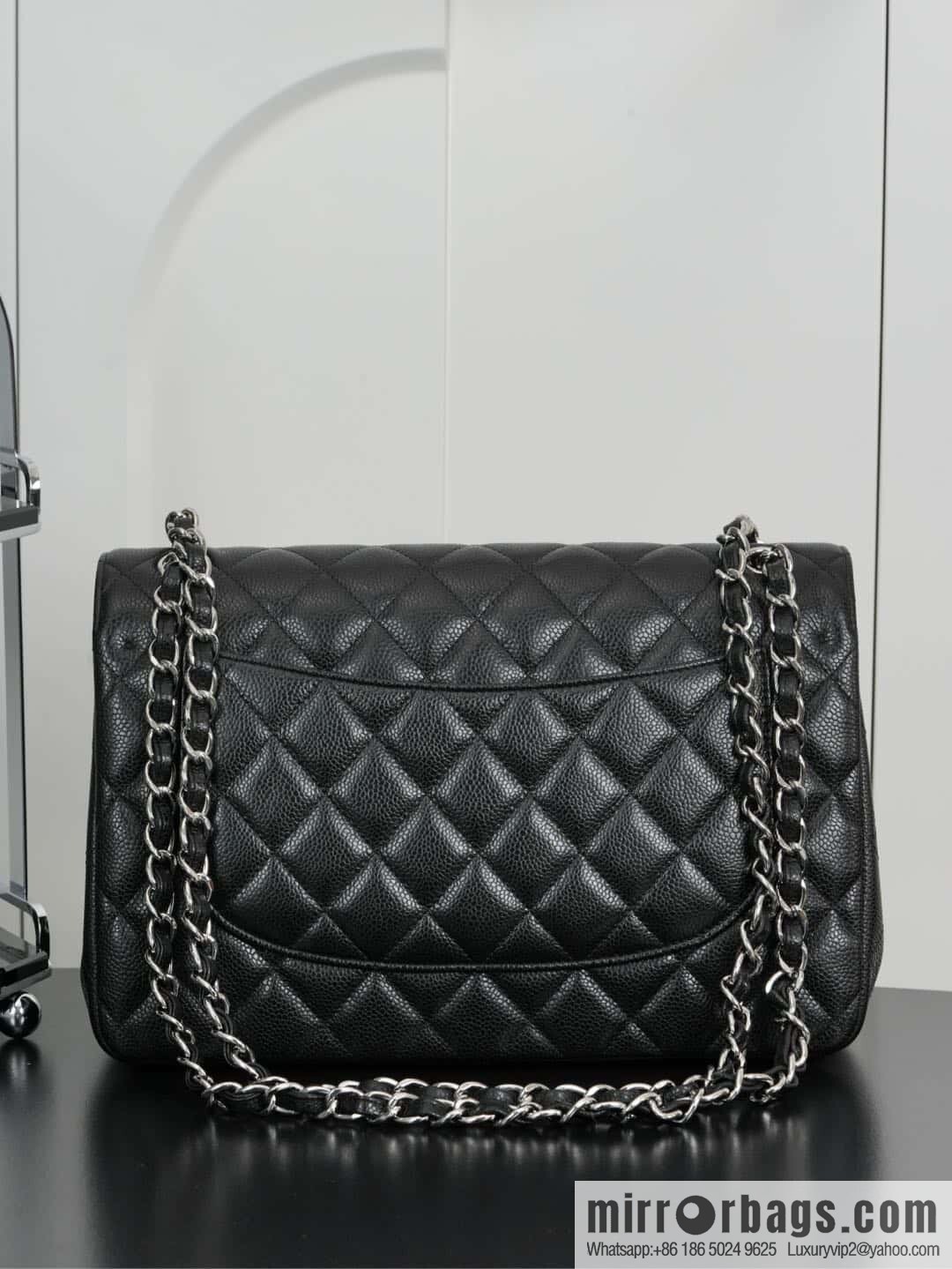 โ๐ฝ ๐๐น๐ฎ๐๐๐ถ๐ฐ ๐๐น๐ฎ๐ฝ ๐๐ฎ๐ฆ๐๐จ ๏ฝ genuine leather, caviar, black silver ๐ค A58600
