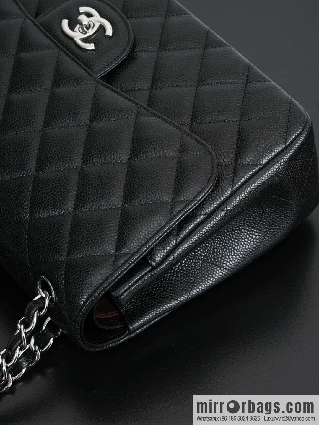โ๐ฝ ๐๐น๐ฎ๐๐๐ถ๐ฐ ๐๐น๐ฎ๐ฝ ๐๐ฎ๐ฆ๐๐จ ๏ฝ genuine leather, caviar, black silver ๐ค A58600
