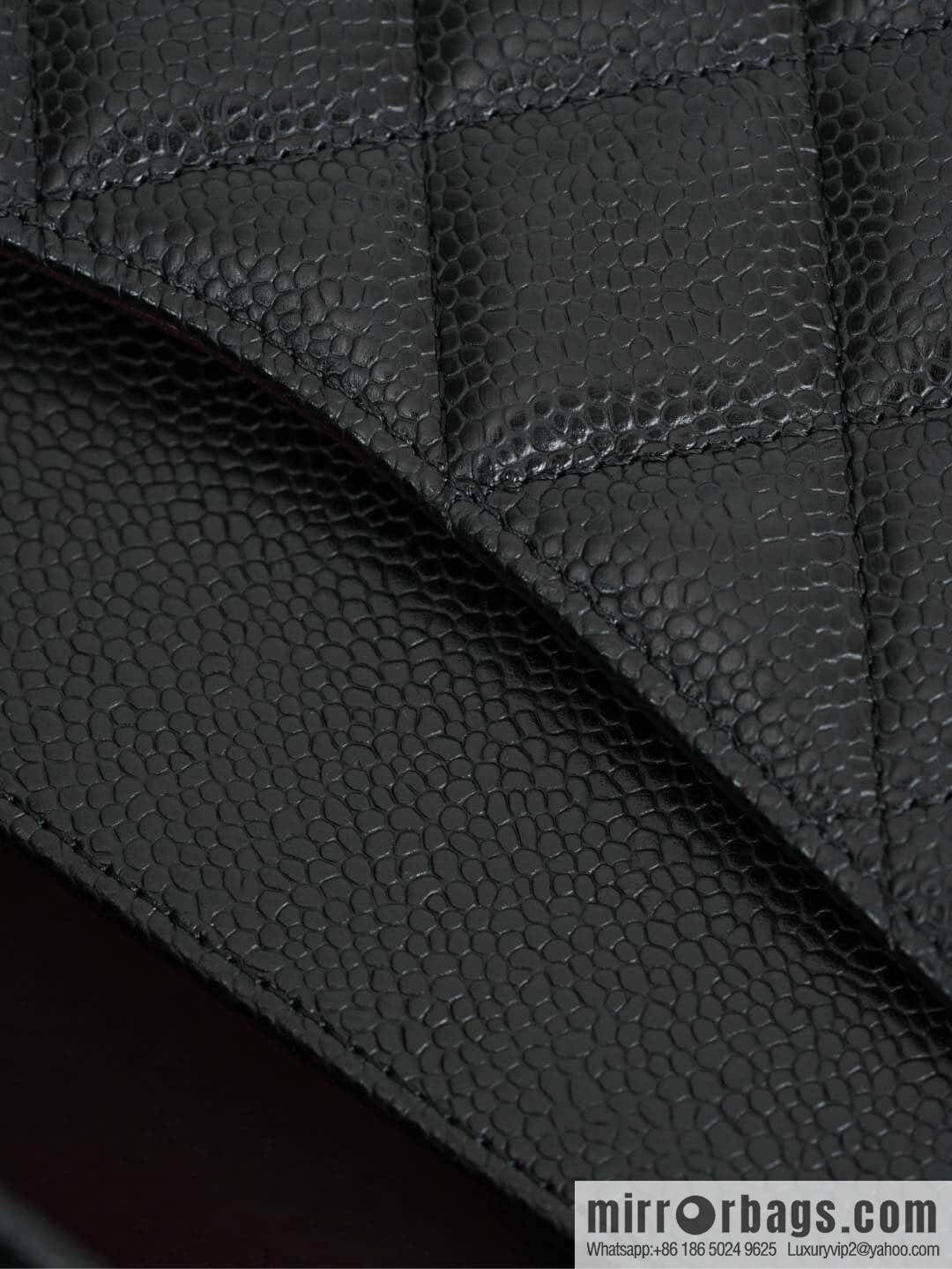 โ๐ฝ ๐๐น๐ฎ๐๐๐ถ๐ฐ ๐๐น๐ฎ๐ฝ ๐๐ฎ๐ฆ๐๐จ ๏ฝ genuine leather, caviar, black silver ๐ค A58600