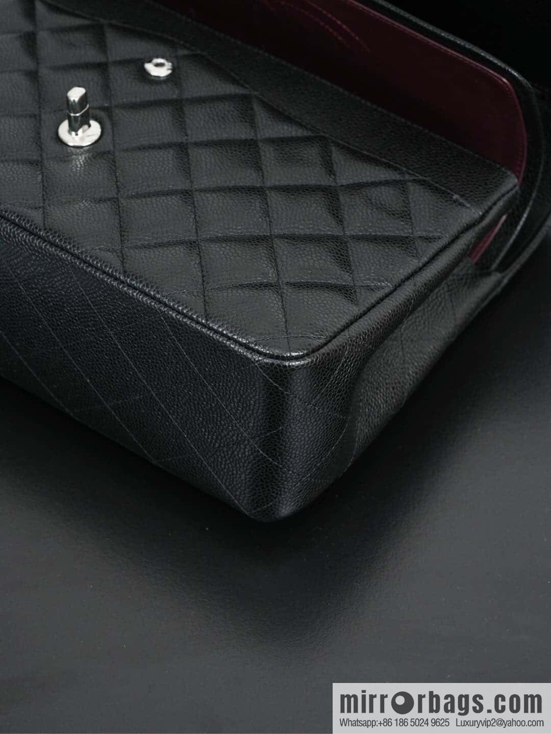 โ๐ฝ ๐๐น๐ฎ๐๐๐ถ๐ฐ ๐๐น๐ฎ๐ฝ ๐๐ฎ๐ฆ๐๐จ ๏ฝ genuine leather, caviar, black silver ๐ค A58600