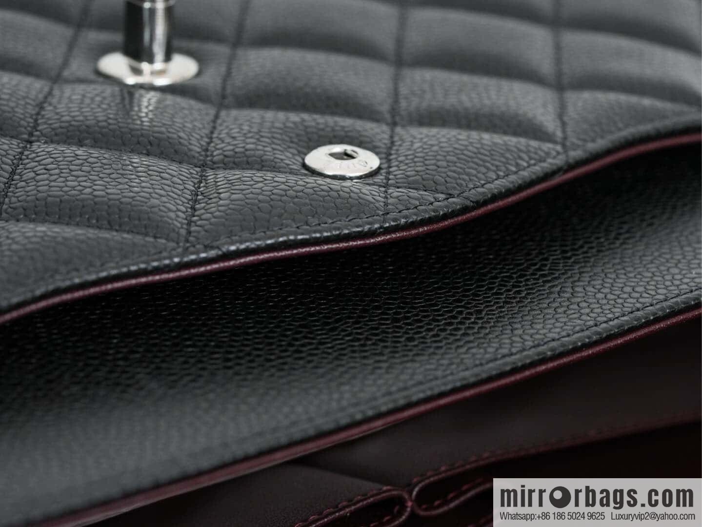 โ๐ฝ ๐๐น๐ฎ๐๐๐ถ๐ฐ ๐๐น๐ฎ๐ฝ ๐๐ฎ๐ฆ๐๐จ ๏ฝ genuine leather, caviar, black silver ๐ค A58600