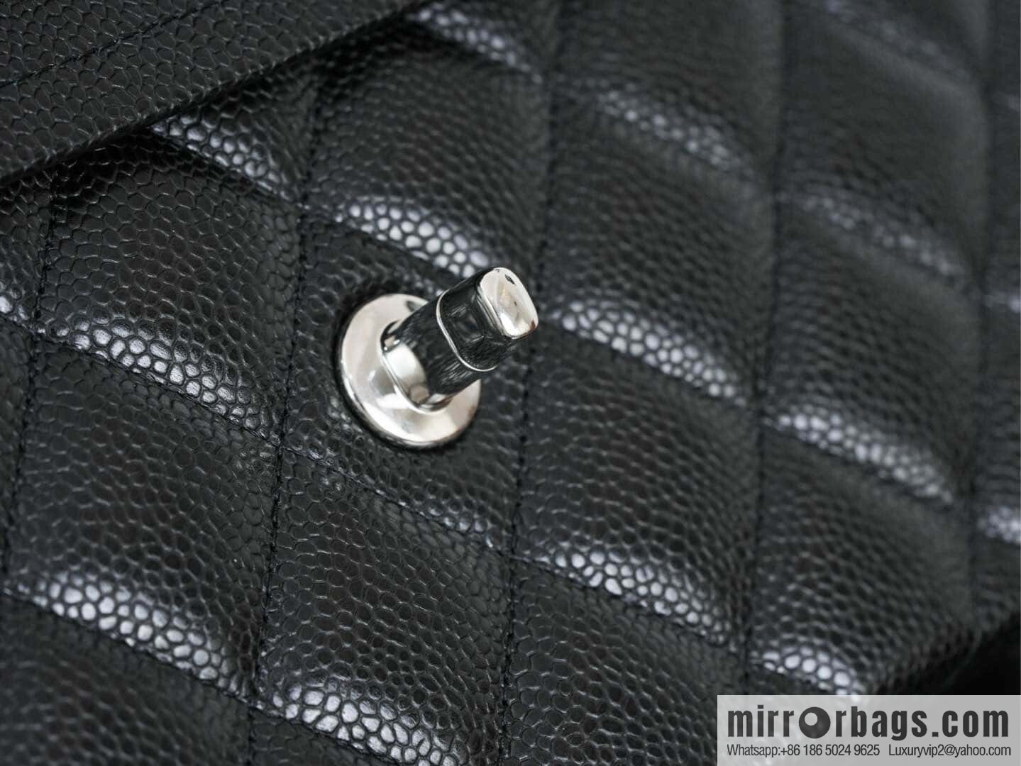 โ๐ฝ ๐๐น๐ฎ๐๐๐ถ๐ฐ ๐๐น๐ฎ๐ฝ ๐๐ฎ๐ฆ๐๐จ ๏ฝ genuine leather, caviar, black silver ๐ค A58600