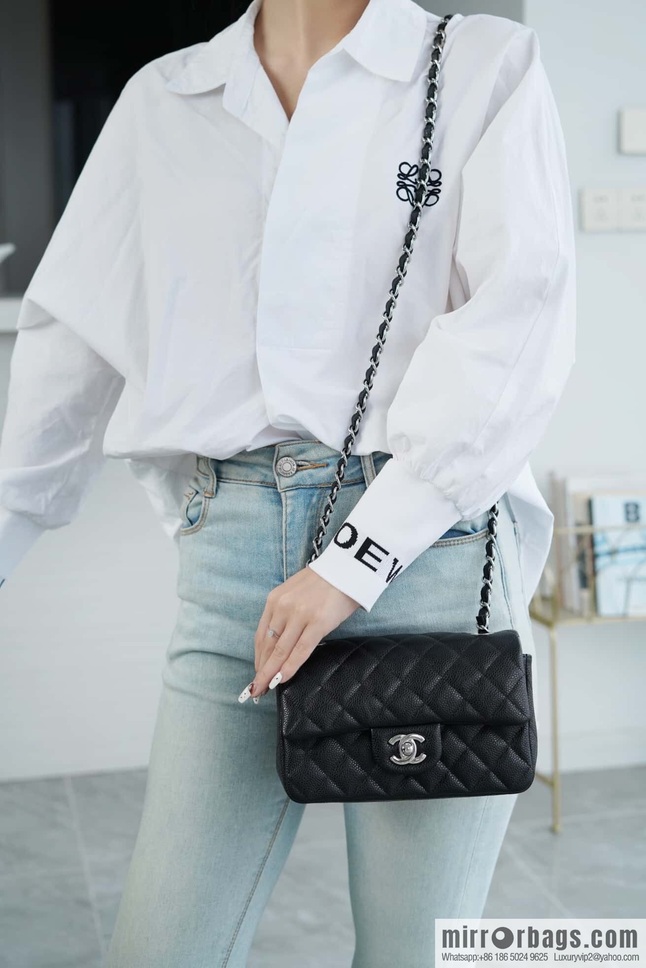 ℂ𝔽 𝗖𝗹𝗮𝘀𝘀𝗶𝗰 𝗙𝗹𝗮𝗽 | black silver 🖤 A01116