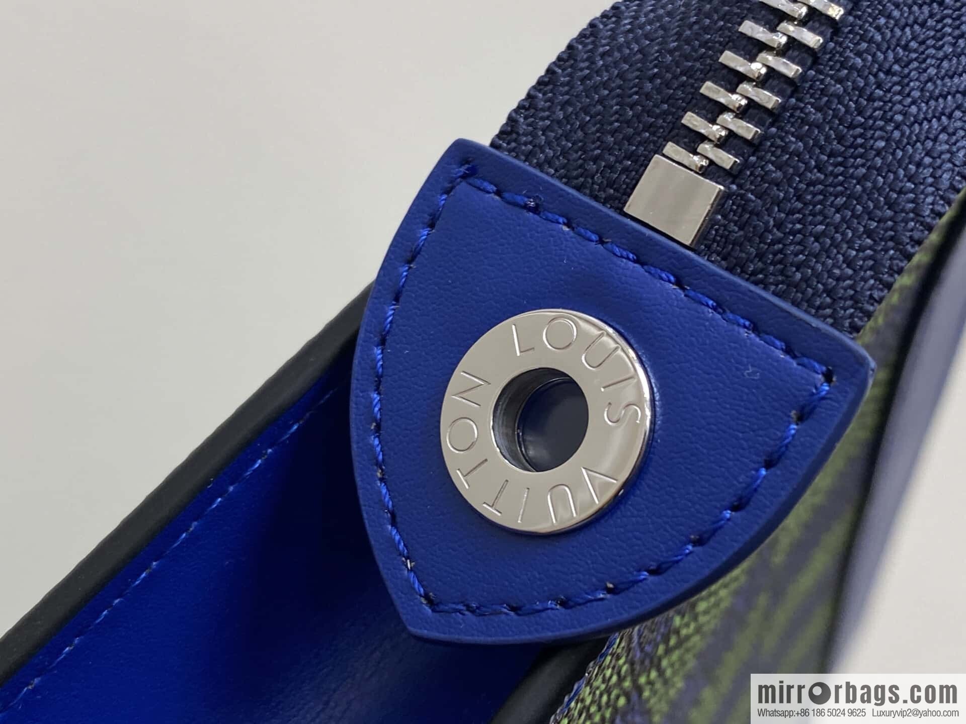 [Boutique‑grade] M00145 blue plaid, handbag clutch bag Pochette Voyage medium handbag
