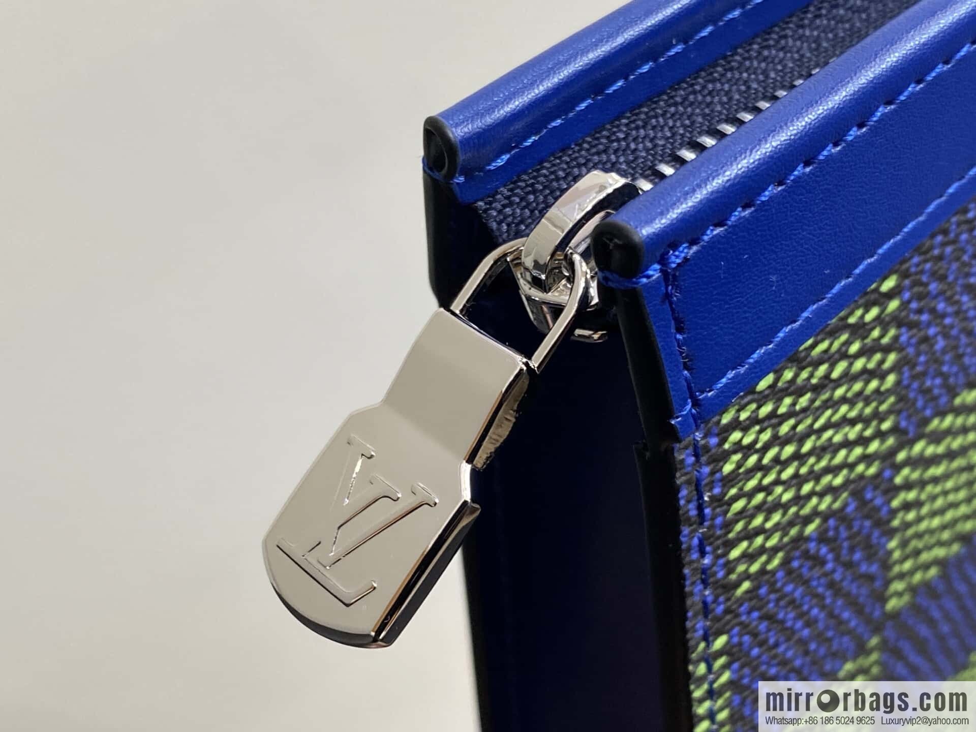 [Boutique‑grade] M00145 blue plaid, handbag clutch bag Pochette Voyage medium handbag