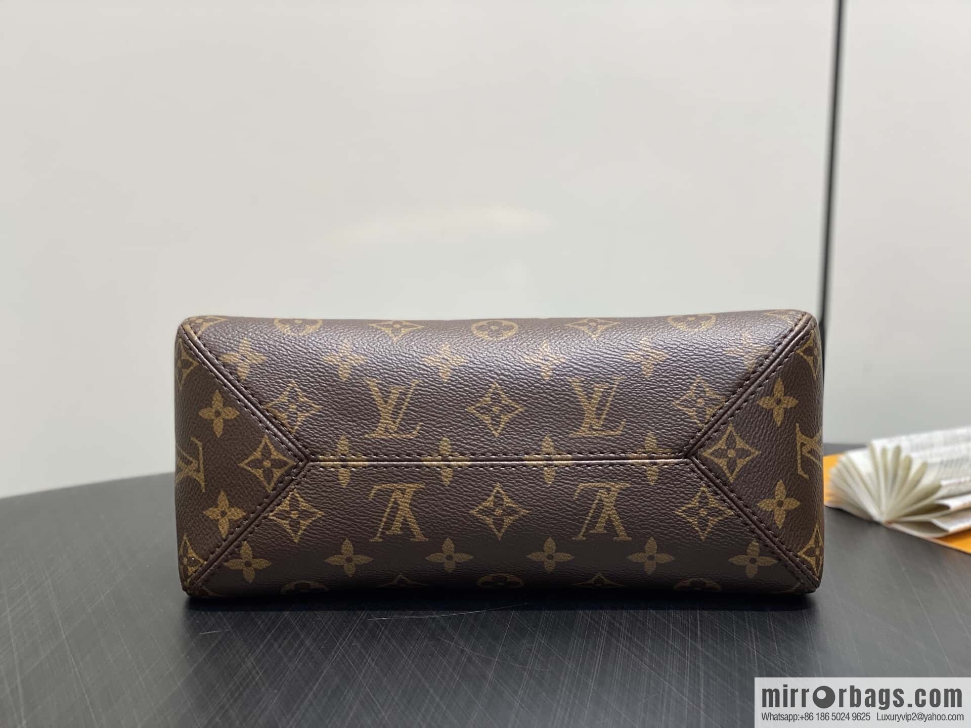[Premium‑quality] M12940 monogram black hand carry armpit bag, the new The Drop small handbag of the season