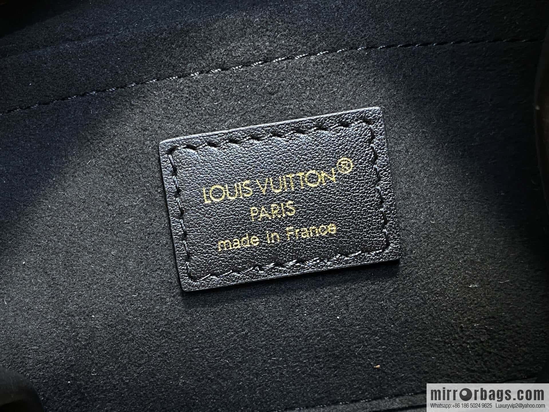 [Premium‑quality] M12940 monogram black hand carry armpit bag, the new The Drop small handbag of the season