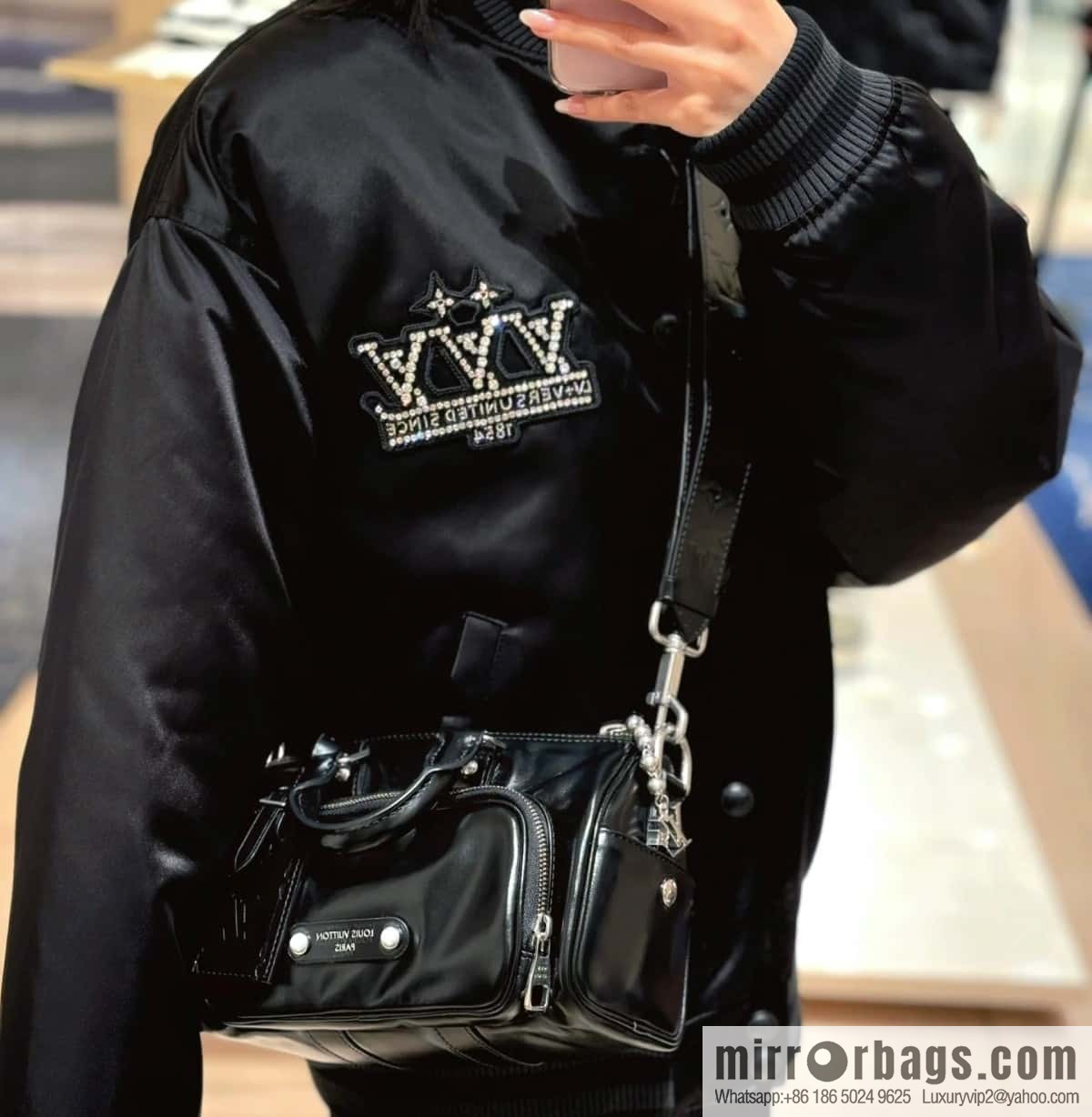 [Boutique‑grade] M13988 black full leather men's bag, pillow bag KEEPALL BANDOULIZRE 25 handbag