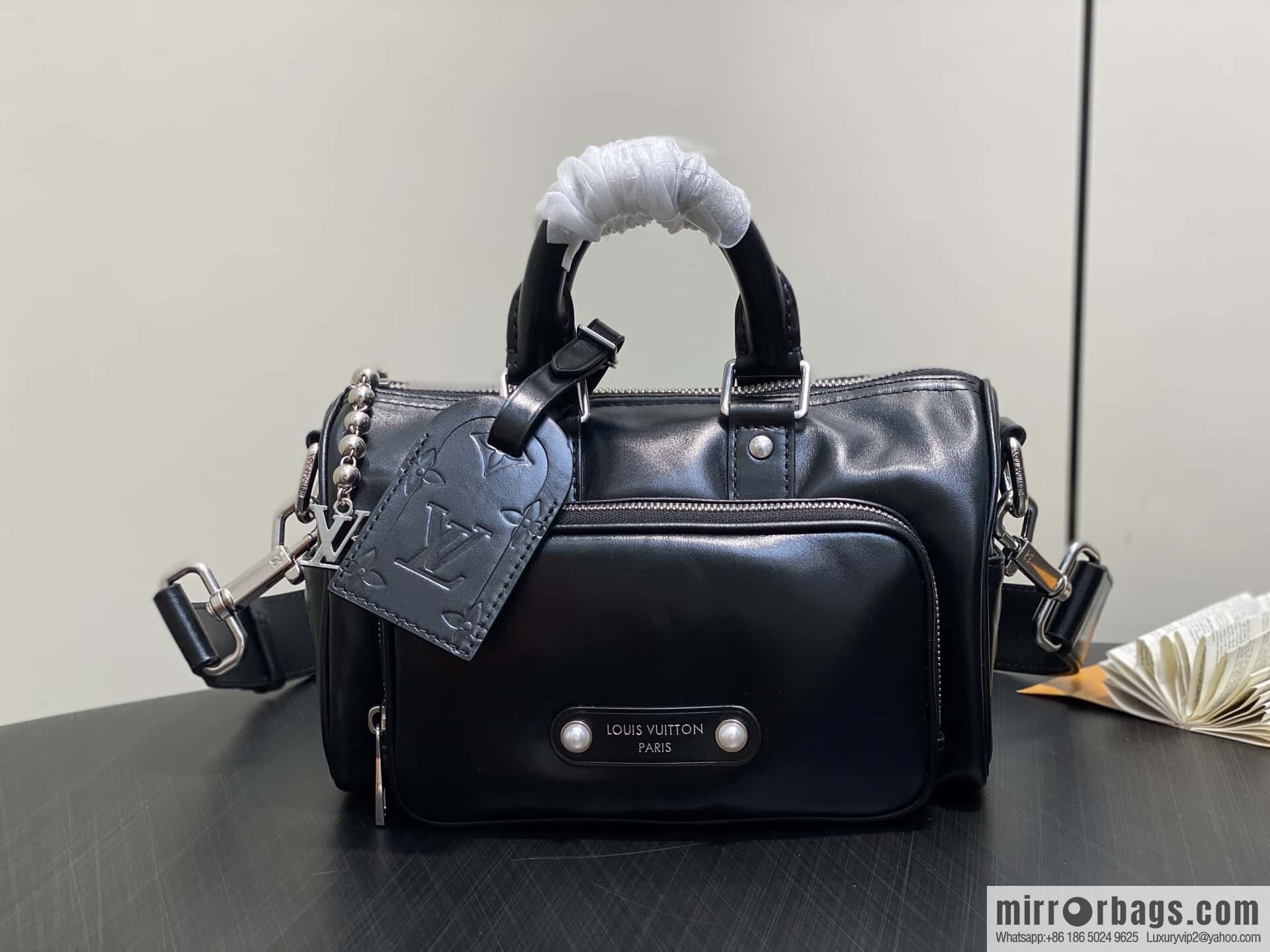 [Boutique‑grade] M13988 black full leather men's bag, pillow bag KEEPALL BANDOULIZRE 25 handbag