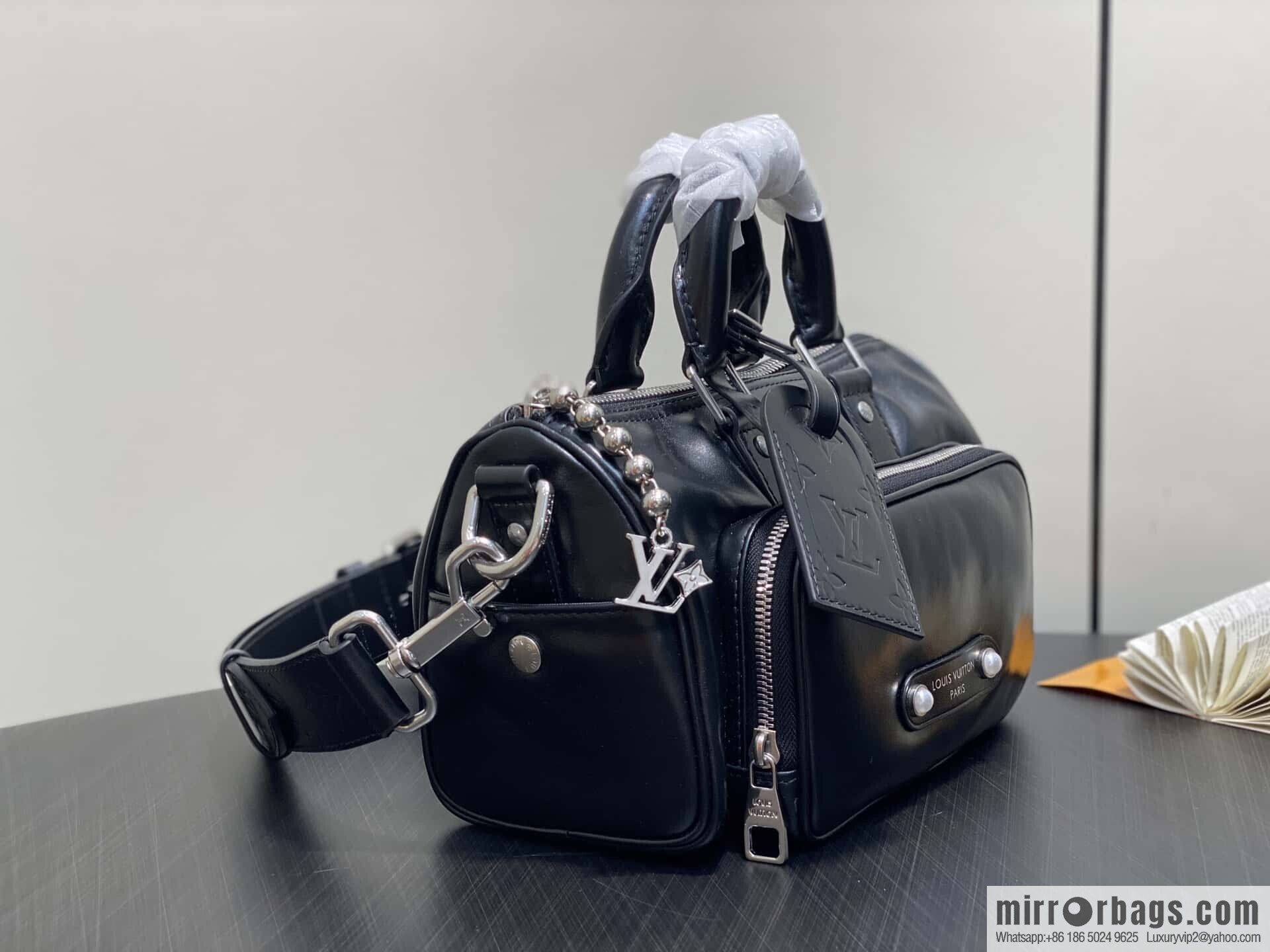 [Boutique‑grade] M13988 black full leather men's bag, pillow bag KEEPALL BANDOULIZRE 25 handbag