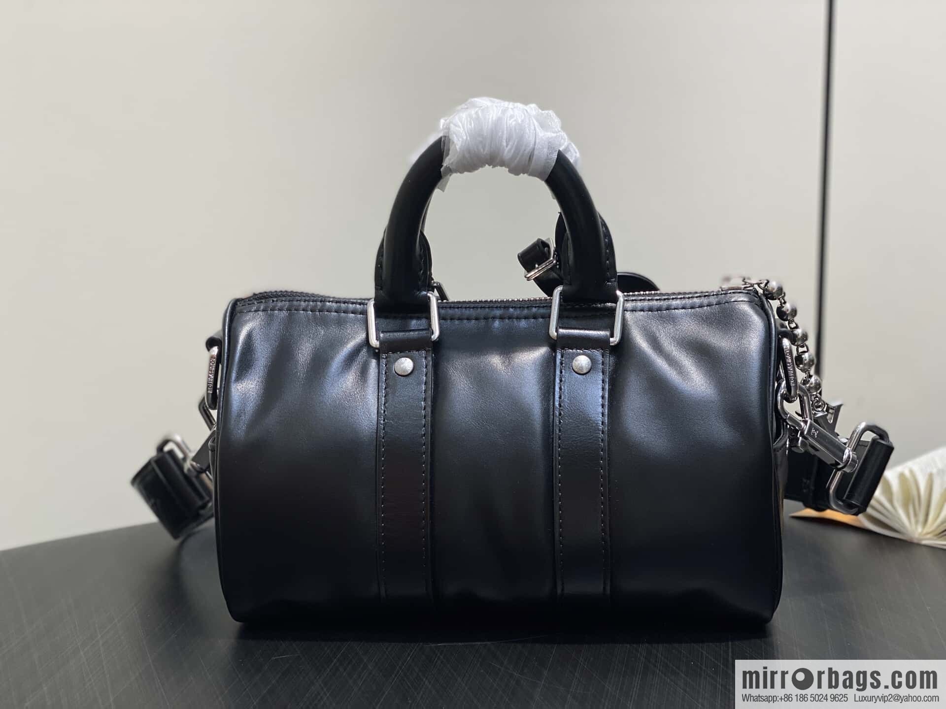 [Boutique‑grade] M13988 black full leather men's bag, pillow bag KEEPALL BANDOULIZRE 25 handbag
