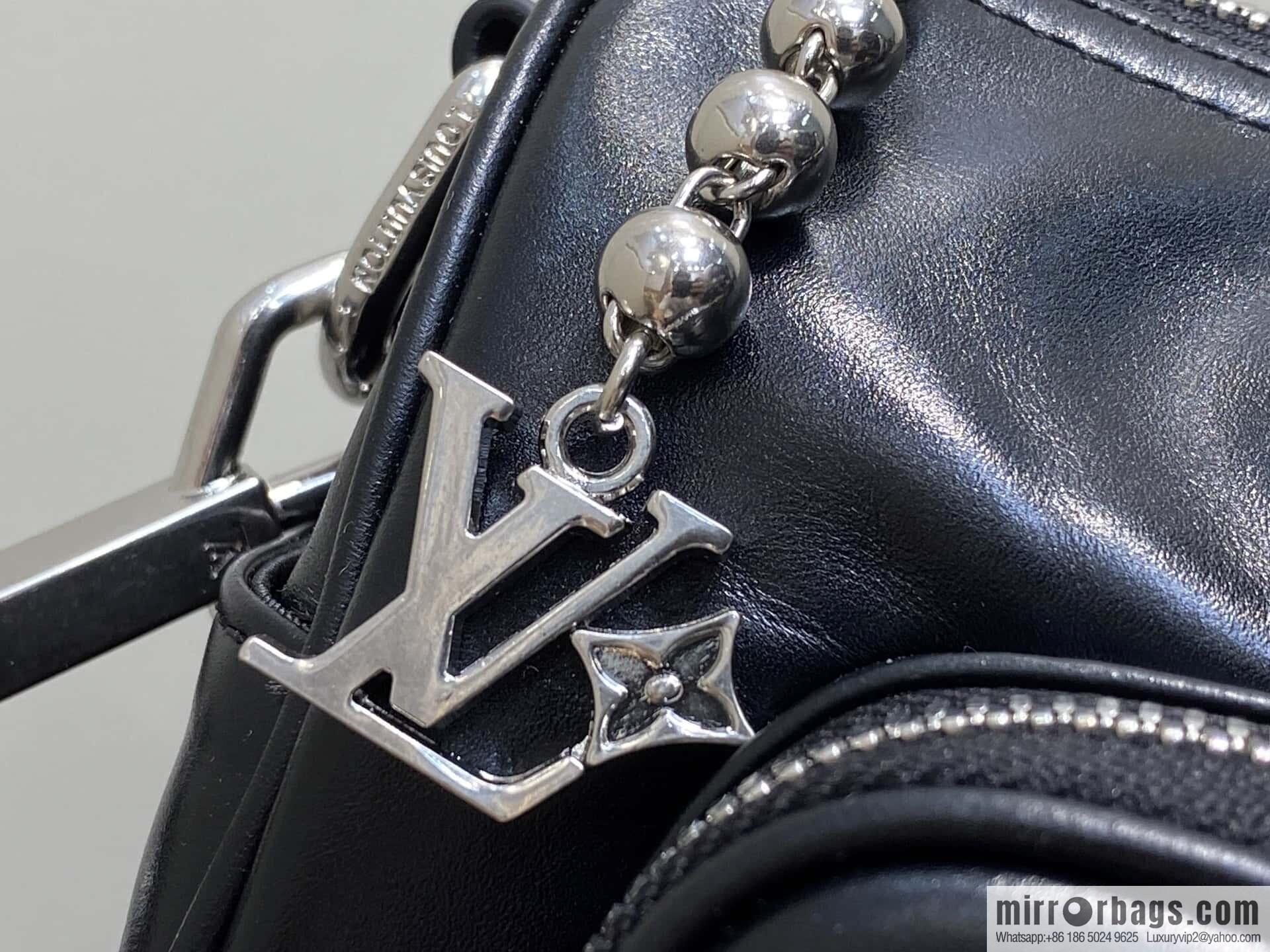 [Boutique‑grade] M13988 black full leather men's bag, pillow bag KEEPALL BANDOULIZRE 25 handbag
