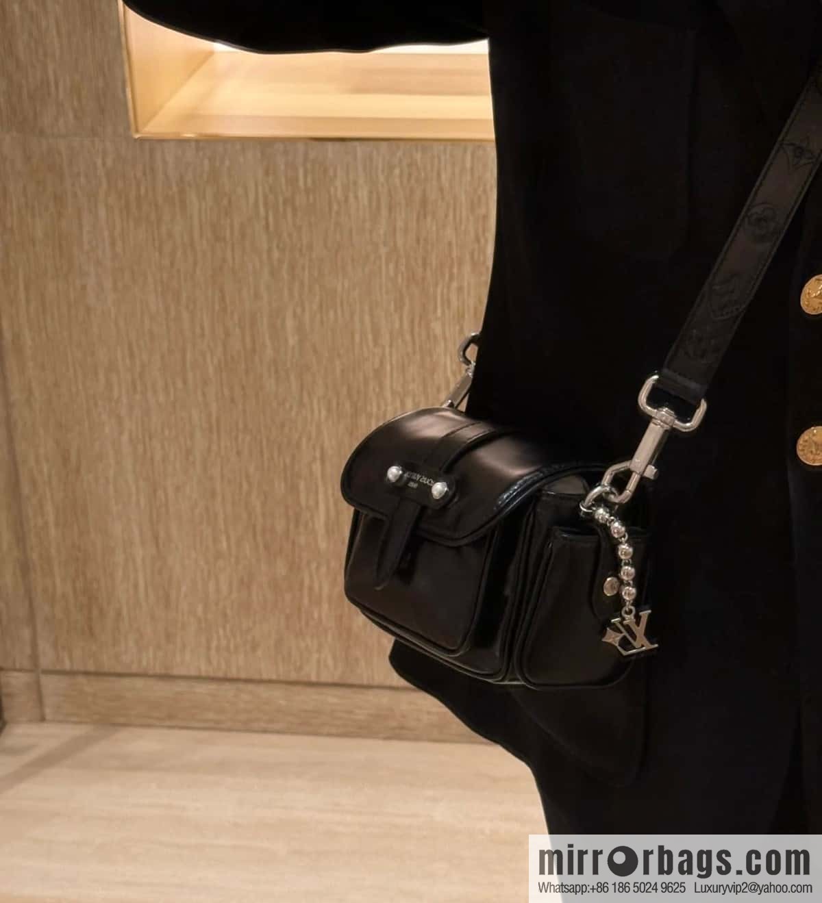 [Premium‑quality] M13989 black full leather men's bag messenger bag cargo mini messenger handbag