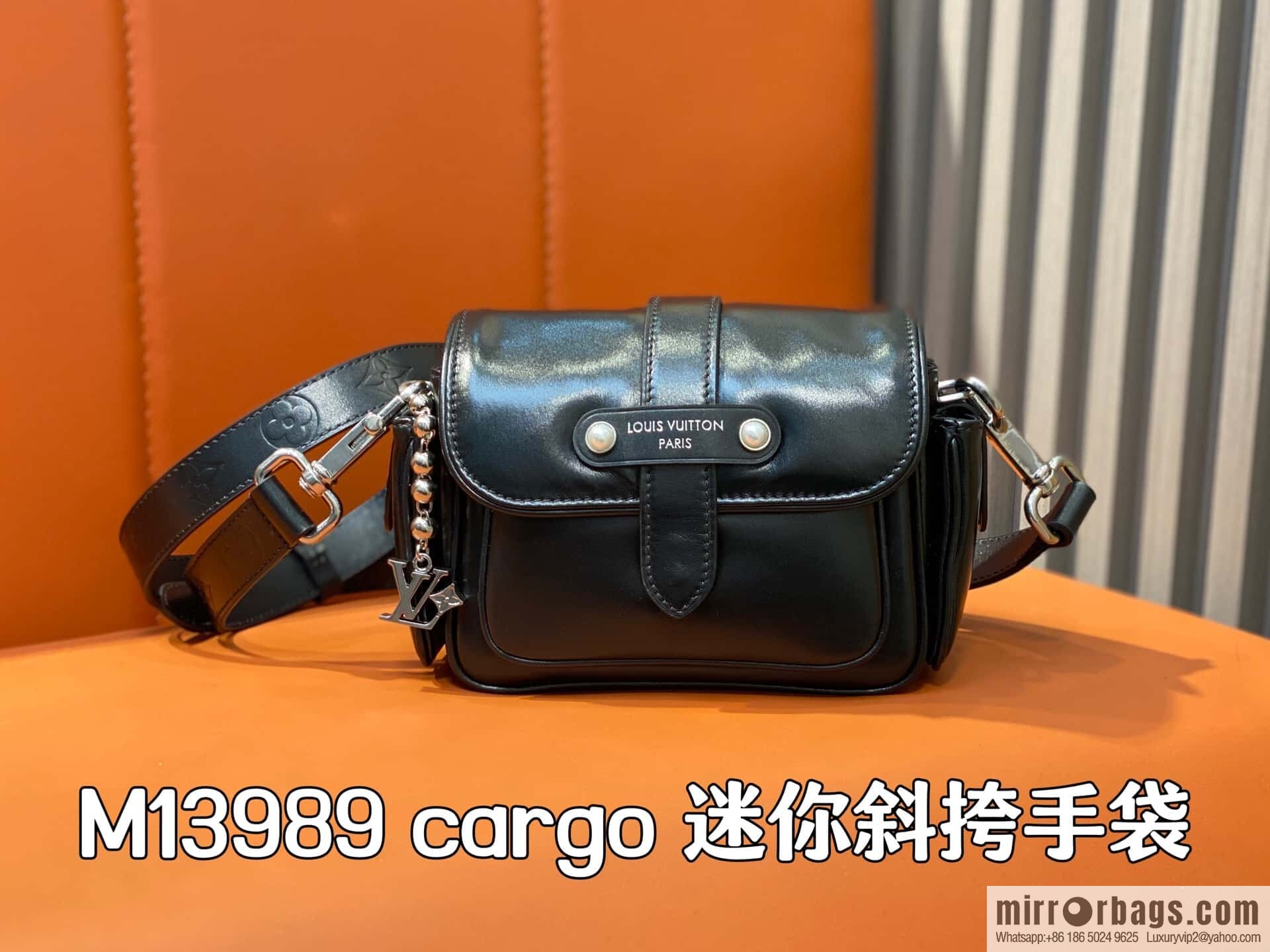 [Premium‑quality] M13989 black full leather men's bag messenger bag cargo mini messenger handbag