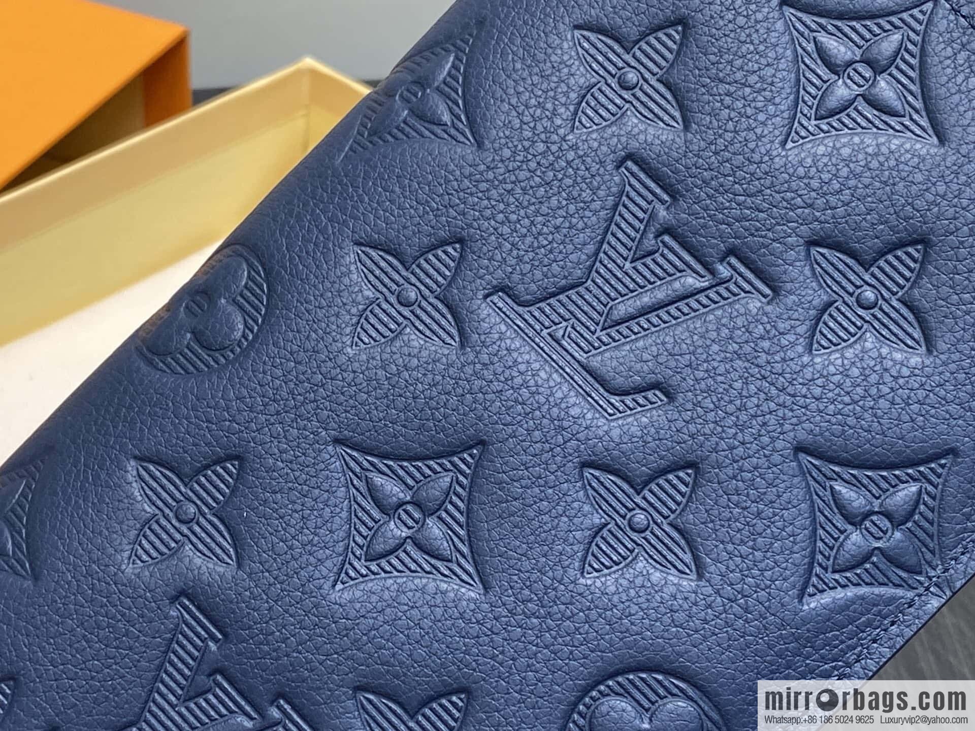 [Boutique‑grade] M66540 dark blue, full leather embossed suit wallet BRAZZA wallet