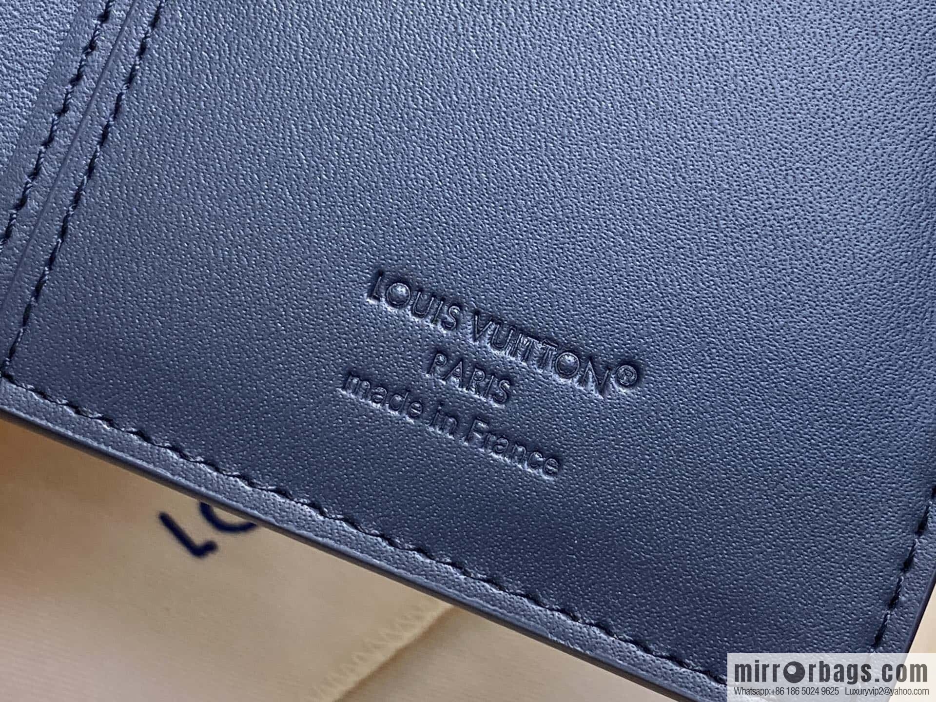 [Boutique‑grade] M66540 dark blue, full leather embossed suit wallet BRAZZA wallet