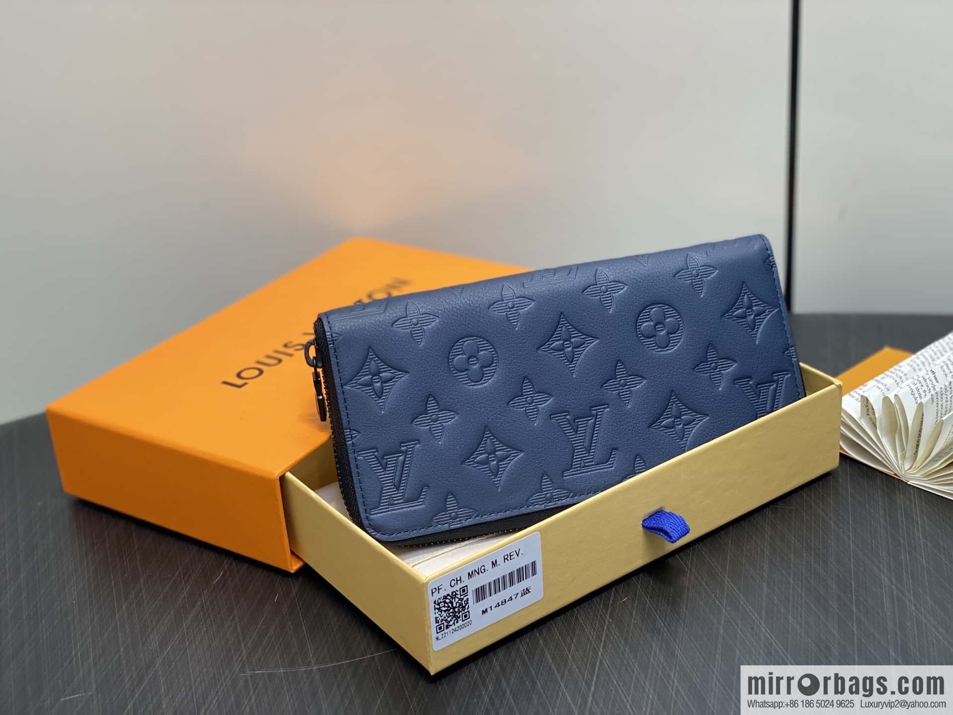 [Premium‑quality] M14847 dark blue, full leather embossed single zipper wallet ZIPPY zipper wallet